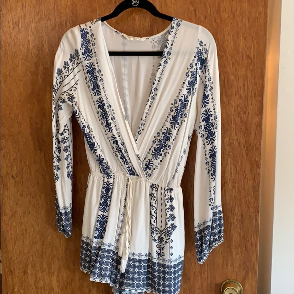 Low cut romper